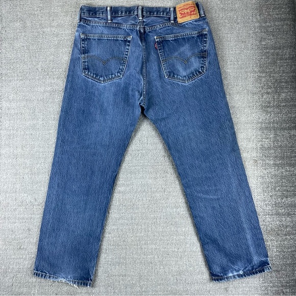 Vtg Levis 505 Straight Leg Jeans - Picture 1 of 13
